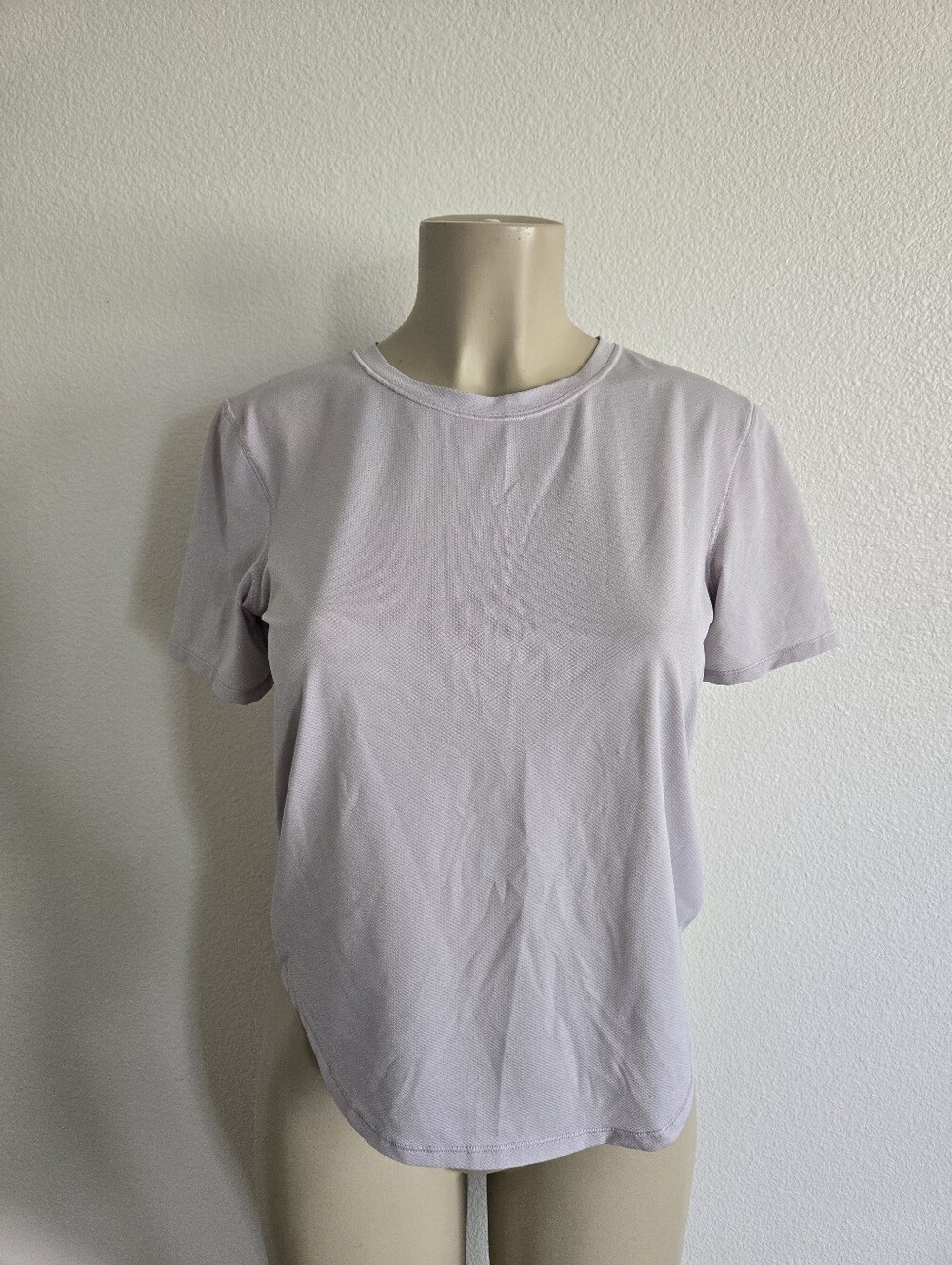 lululemon athletica Lavender Short Sleeve Crew Tee